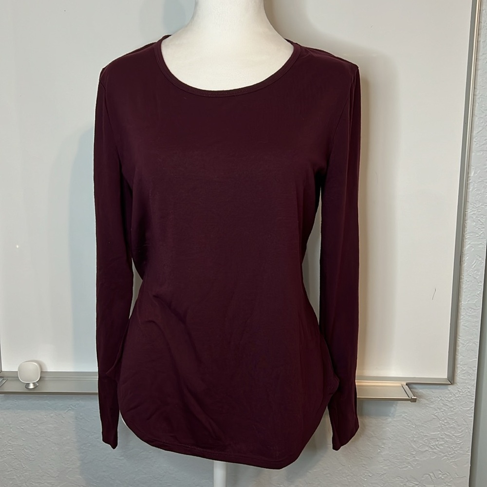 New York & Company Knit Scoop Neck Top Size M Plum